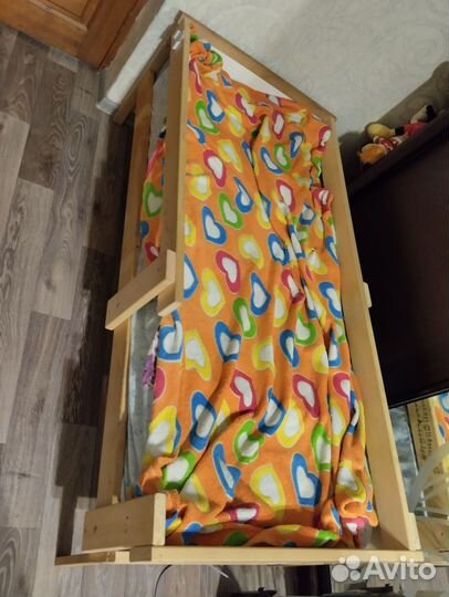 Детская кровать от 3 лет с бортиками и матрасом