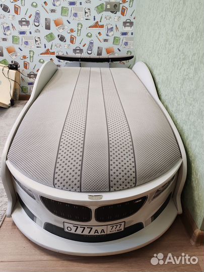 Детская кровать машина с подсветкой