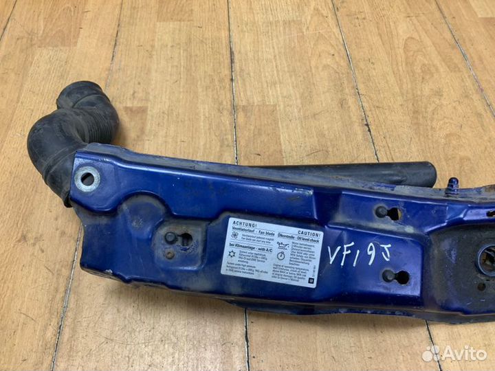 Передняя панель Opel Meriva A