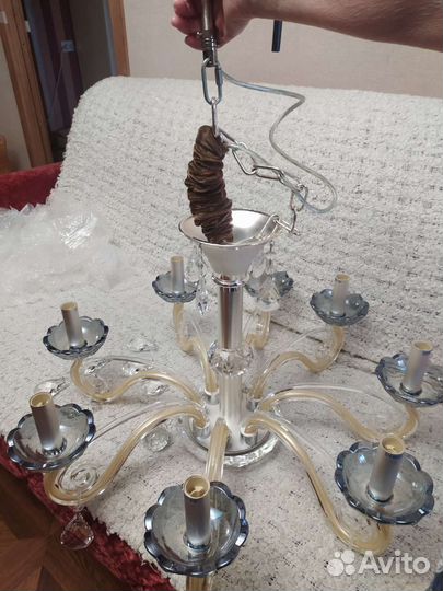 Люстра новая
