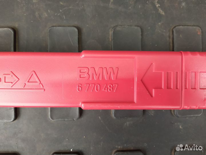 Новый оригинальный знак аварийной остановки BMW