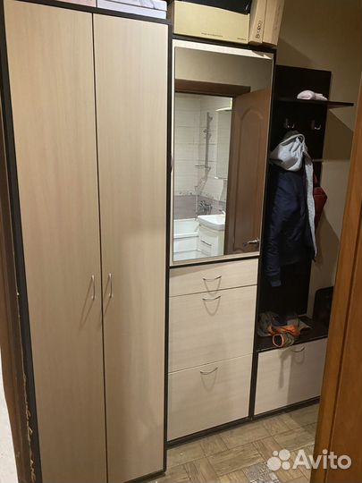 Шкаф распашной с зеркалом бу