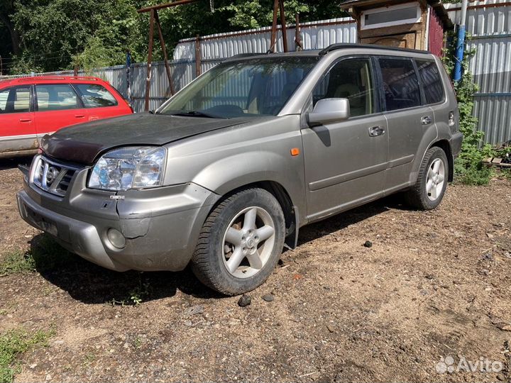 Nissan X-Trail 2.0 AT, 2003, 180 000 км