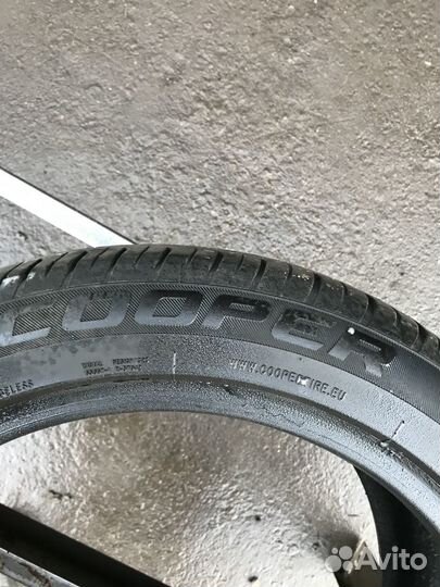 Cooper Zeon CS8 235/45 R17