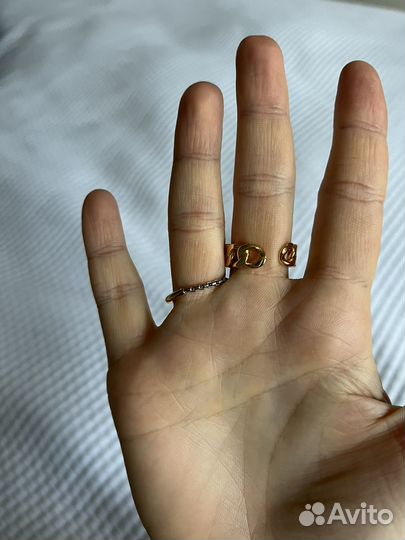 Кольца золотые бижутерия
