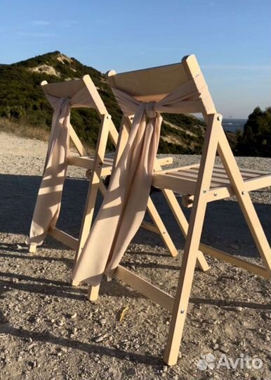 Аренда стульев,чехлов,арок для регистрации