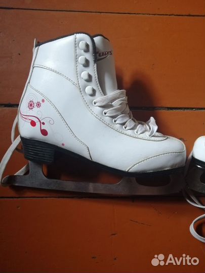 Коньки женские