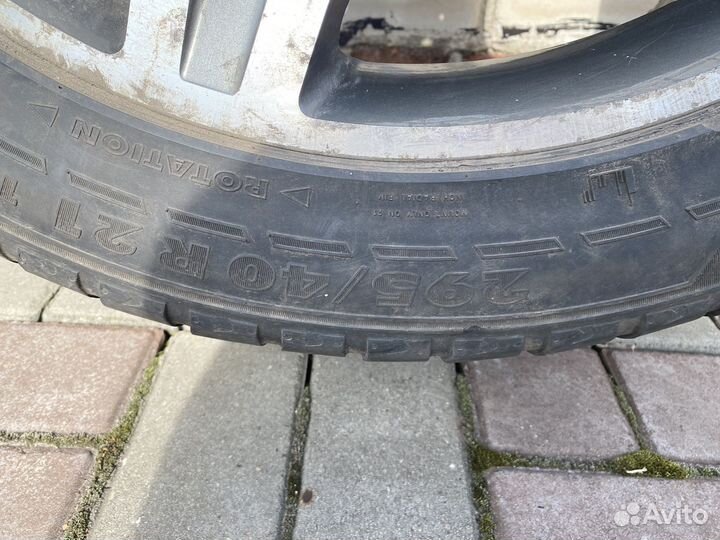 Колеса с дисками на mercedes 295/49 r21