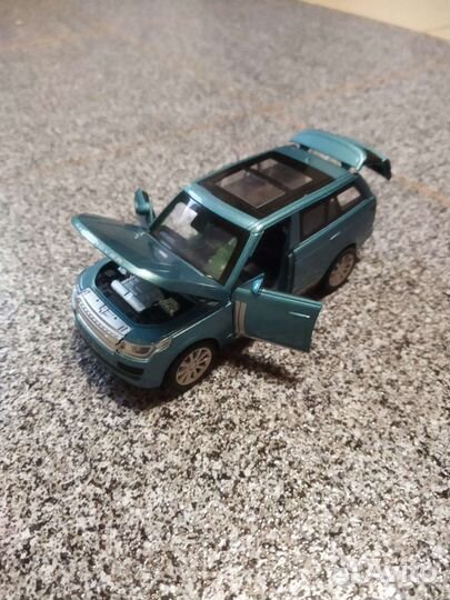 Игрушечная машина Range Rover