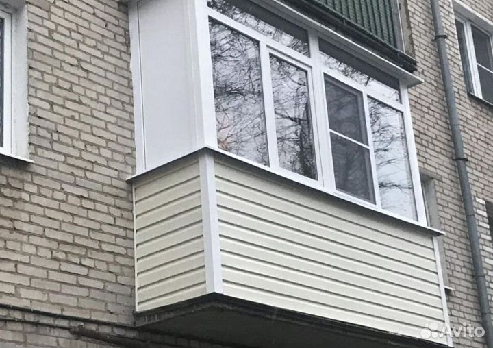 Остекление балконов и лоджий в рассрочку J0285