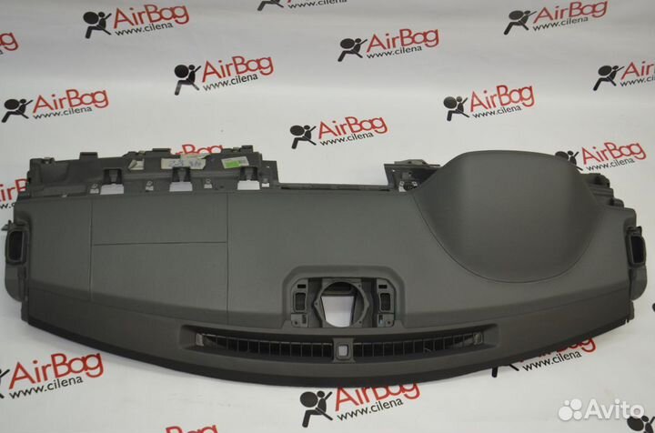 Торпедо панель приборов Range Rover Evoque