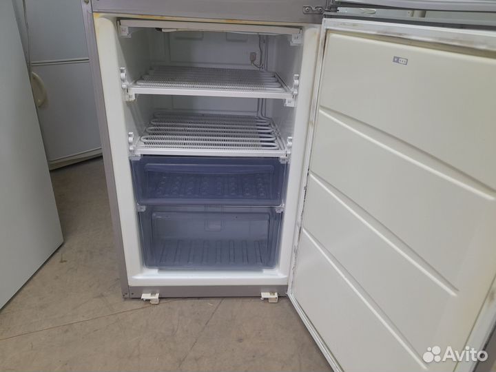 Холодильник Vestfrost VB362M105 (А576)