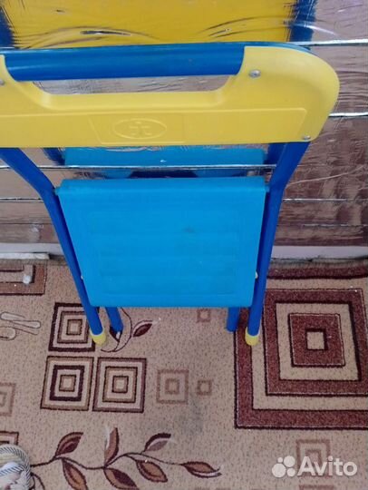 Детский стол и стульчик