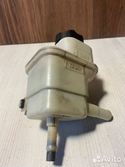 Бачок гидроусилителя Chevrolet Cobalt T250 B15D2