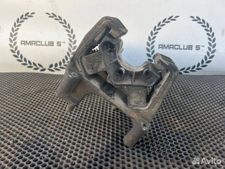 Подушка кпп Opel Vectra B универсал X16XEL 1.6