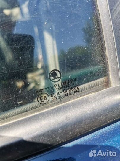 Стекло заднее правое skoda фелиция хетчбек
