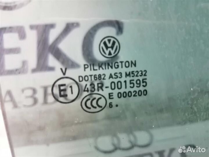 Стекло двери задней правой VW Touran 2003-2010