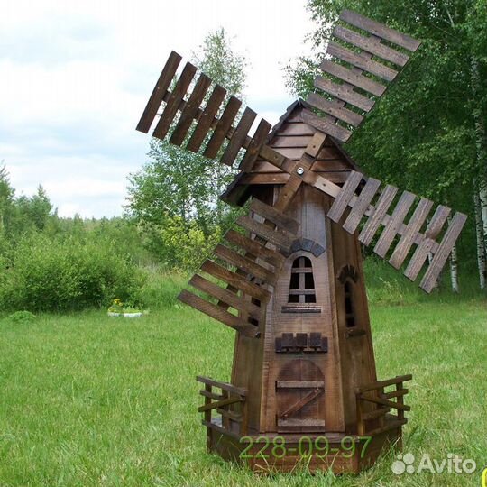 Мельница декоративная из дерева