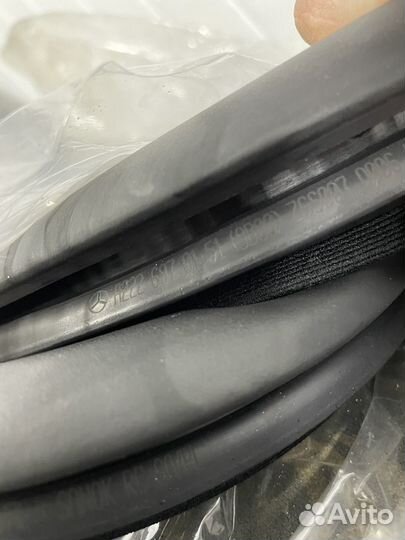 Уплотнительная резинка проема двери Mercedes w222