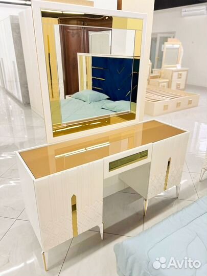 Спальная гарнитура