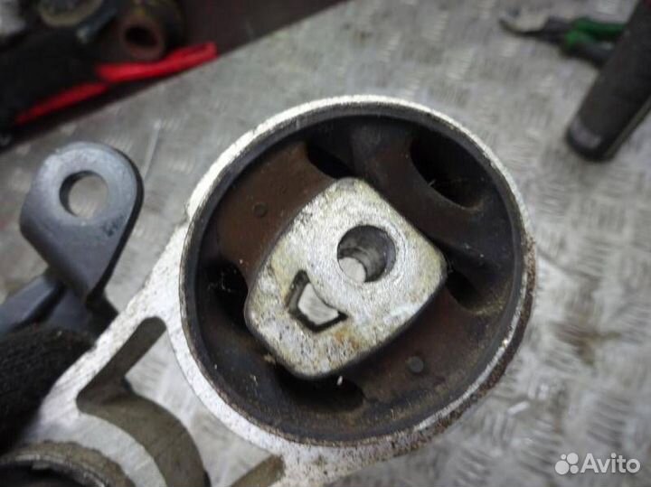Подушка крепления кпп Mazda 2 DY 2004 2S616P082AB