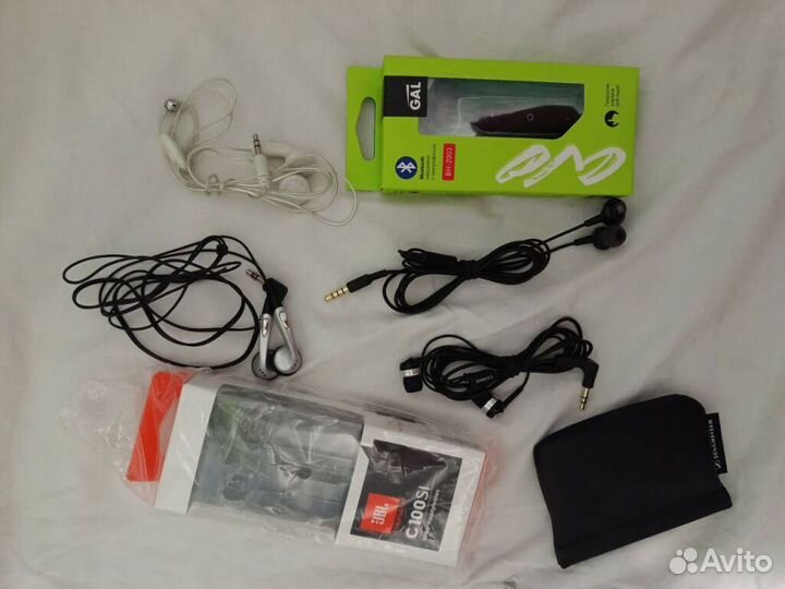 Наушники вкладыши и вакумки