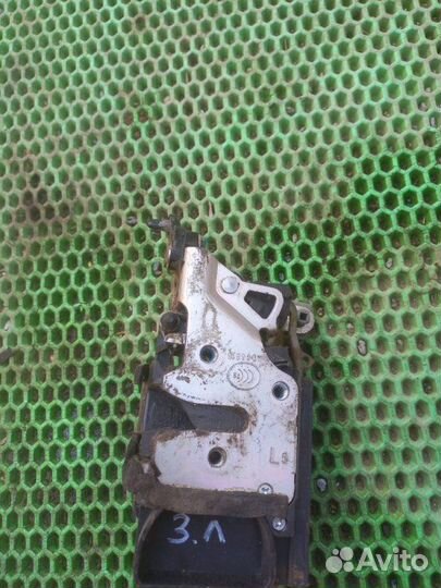 Замок двери задний левый Chevrolet Aveo T250