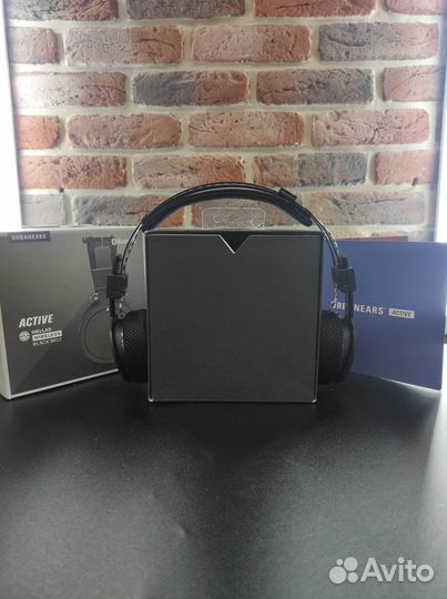 Беспроводные наушники Urbanears Hellas, black belt