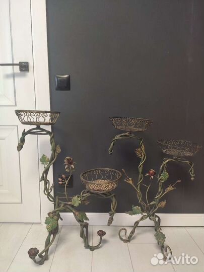 Подставка для цветов напольная