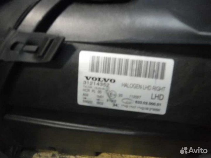 Фара правая Volvo Xc70