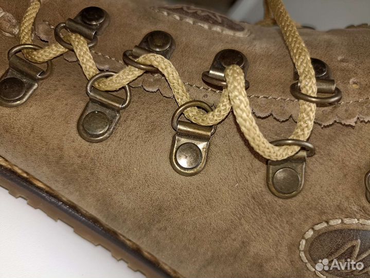 Ботинки женские