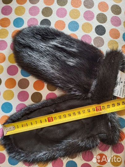 Варежки с норкой