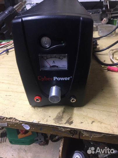 Автомобильное зарядное устройство