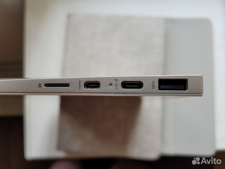 Планшет Windows 10. HP x2 g210