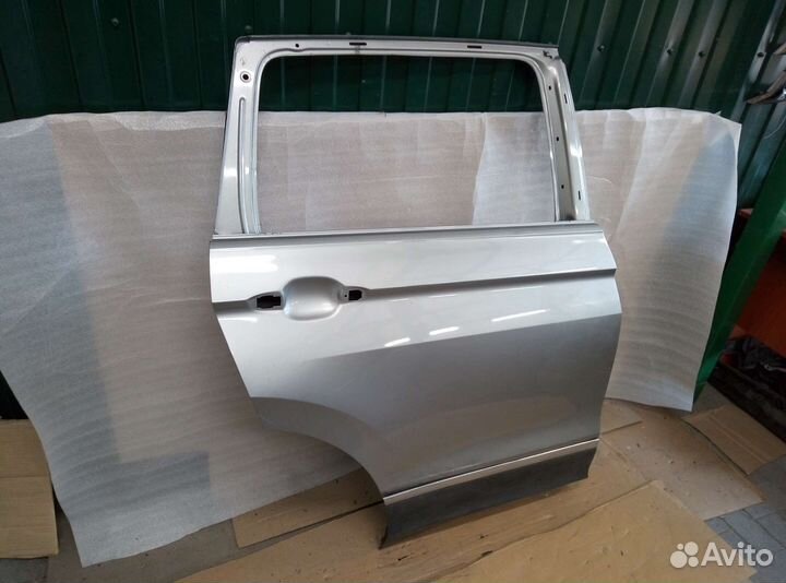 Volkswagen tiguan 2 дверь задняя правая