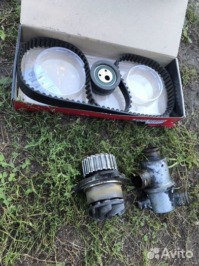 Ремень грм и ролик,помпа и термостат