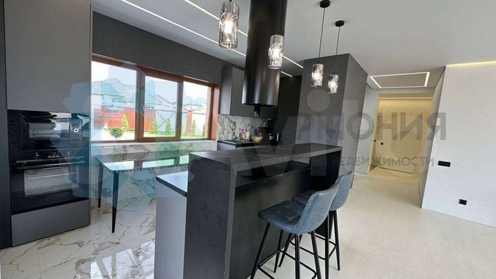 Дом 186 м² на участке 20 сот.