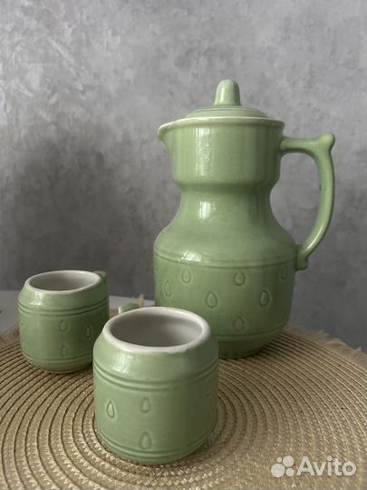 Винтажная посуда кувшин и кружки
