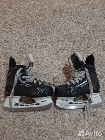 Хоккейные коньки bauer