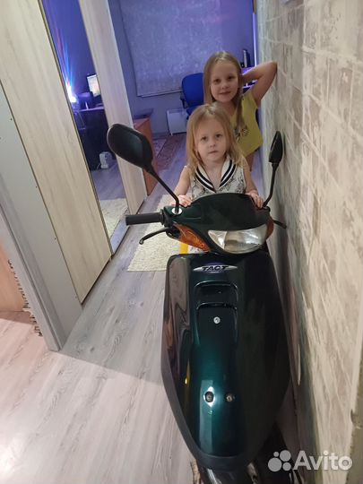 Скутер Honda такт 30