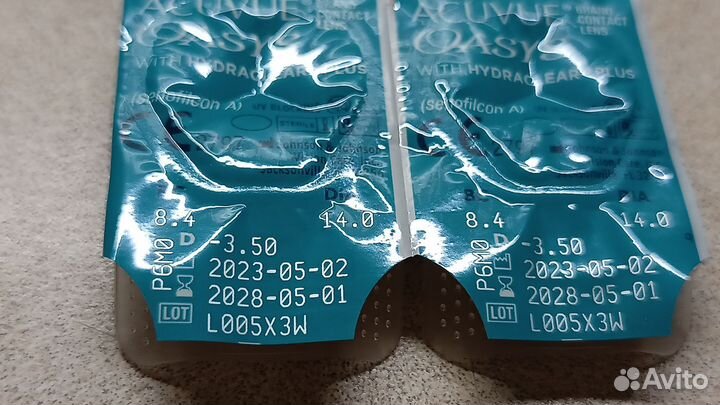 Продам контактные линзы