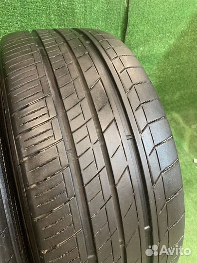 Toyo Tranpath LuII 245/40 R19