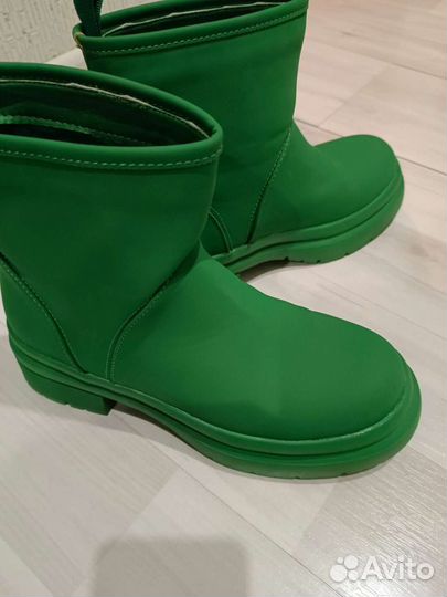 Ботинки женские 38 размера новые
