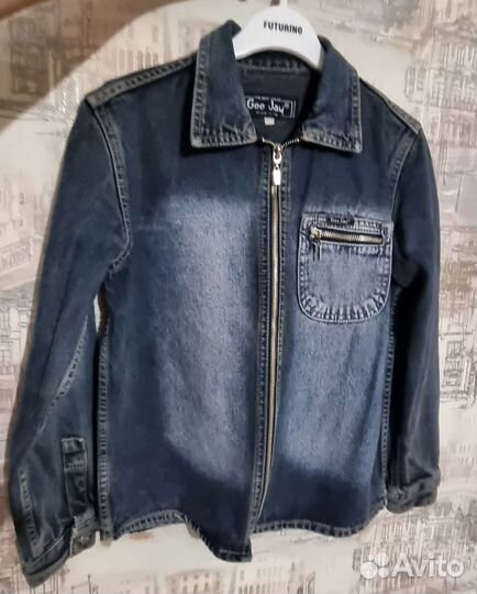 Джинсовая куртка
