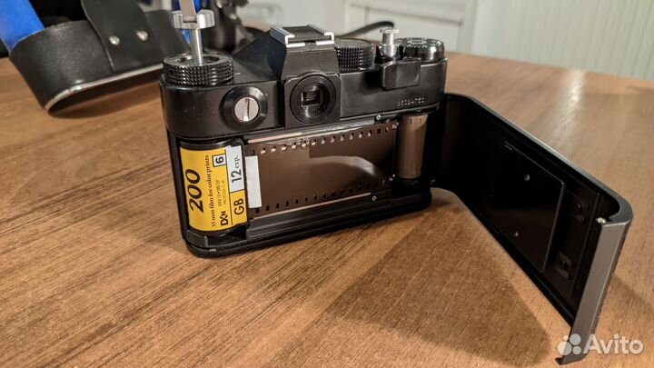 Зеркальный пленочный фотоаппарат Зенит 12 сд
