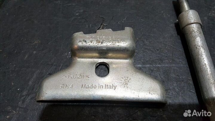 Крепление аккумулятора Porsche Cayenne 957 M48.51