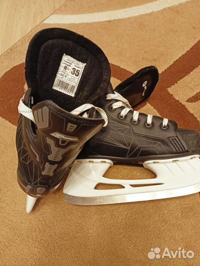 Коньки хоккейные 35 размер