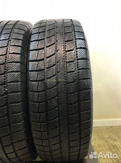 Toyo Winter Tranpath MK3 215/65 R16 97R