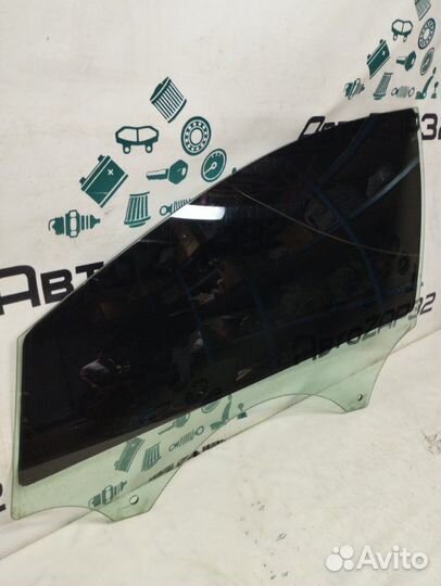 Стекло переднее левое Ford Mondeo седан 2013