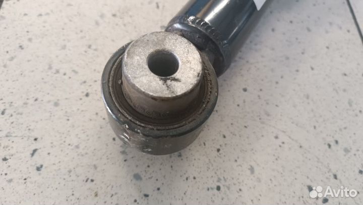 Стойка амортизатора задняя правая Land Rover Range